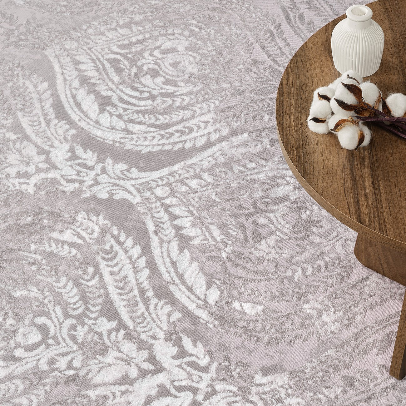 INGRID Vintage Traditional Oriental Boho White/Grey Area Rug Styleshot