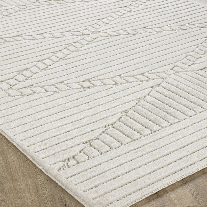 Mitsuko In- & Outdoor 3D High & Low Pile Textured White Rug