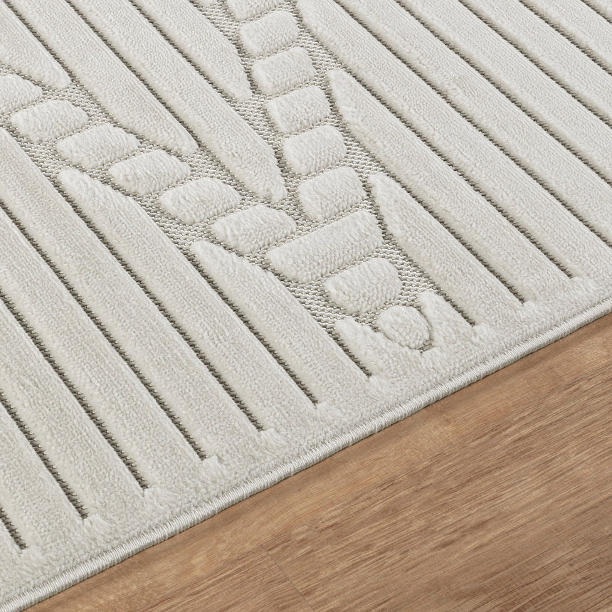 Mitsuko In- & Outdoor 3D High & Low Pile Textured White Rug