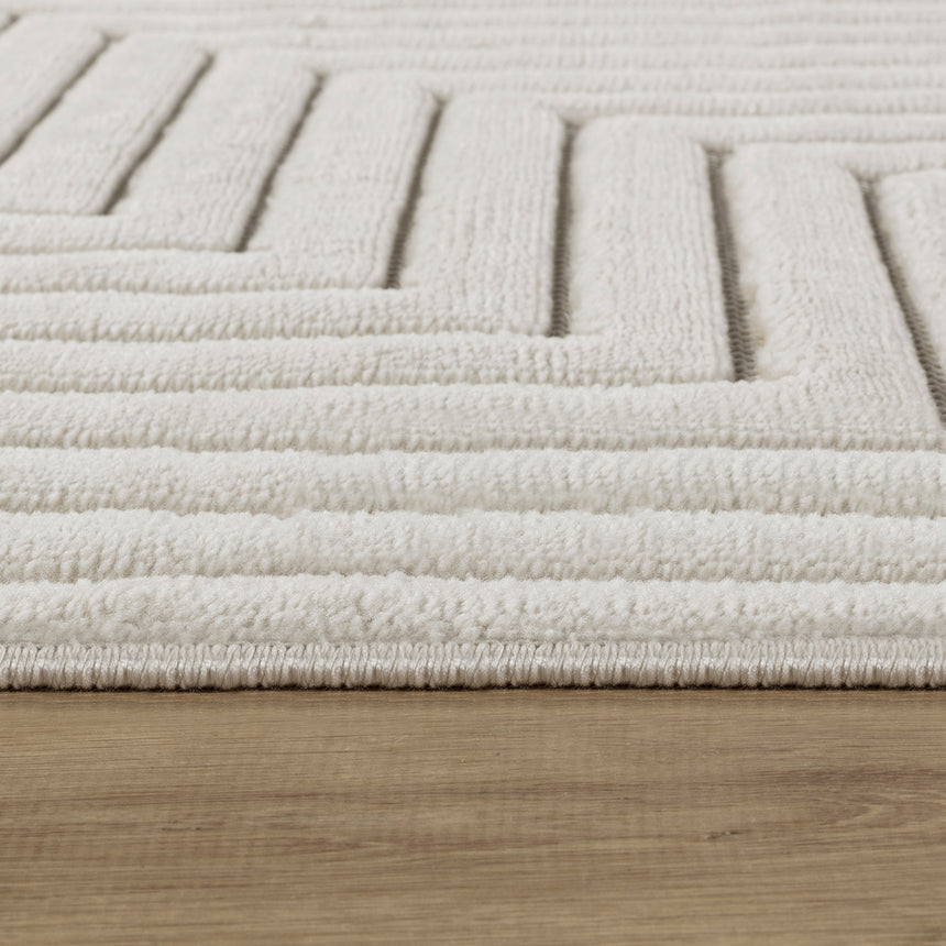 Naoko In- & Outdoor 3D High & Low Pile Textured White Rug
