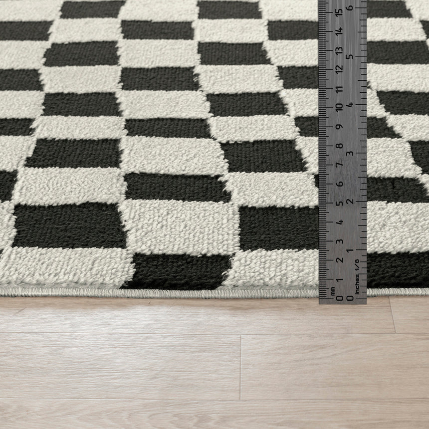 Irina Scandi Modern High Pile Black/Ivory Checkered Rug