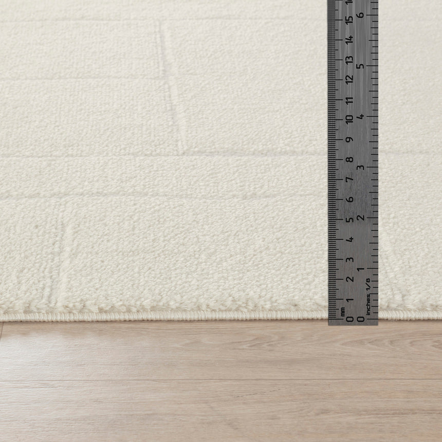 Lisa Scandi Modern High Pile Ivory/Off-White Rug