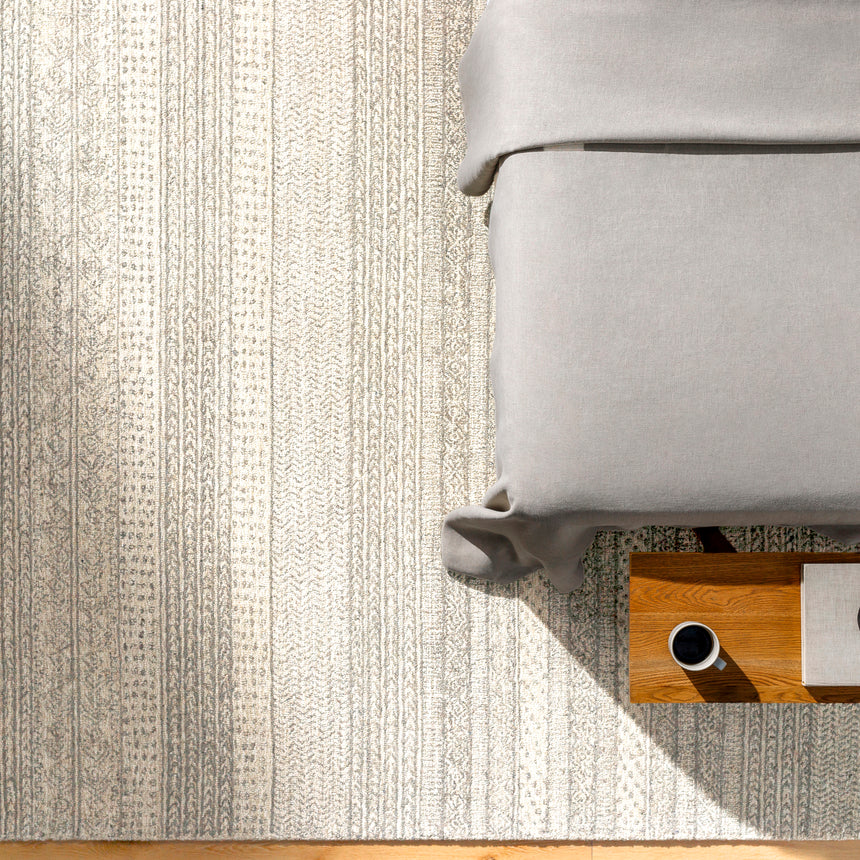 Vaniya Hand-Tufted Global Wool Grey Rug