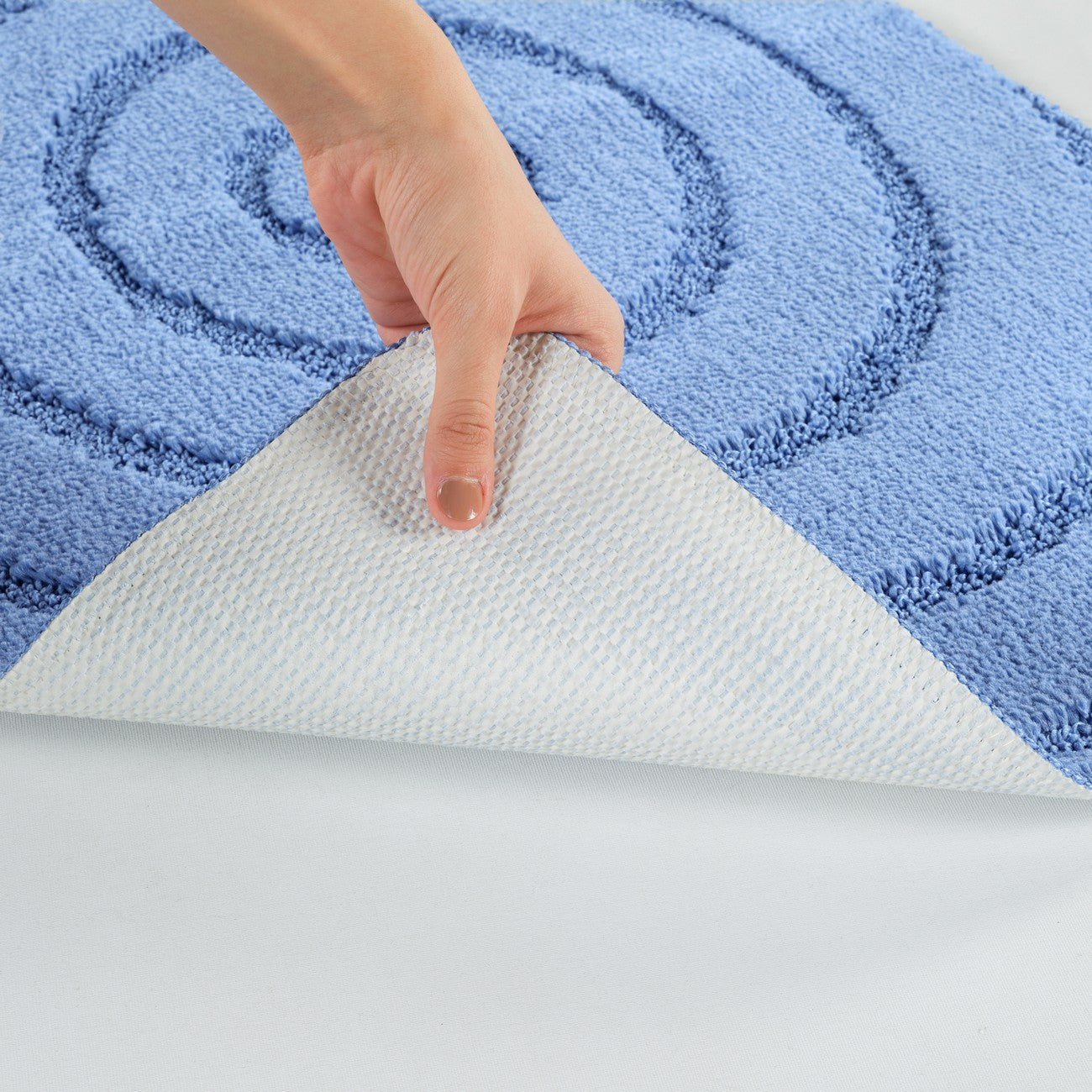 APRIL 2 Piece Machine Washable Non-Slip Blue Bathroom Rug Set Detail