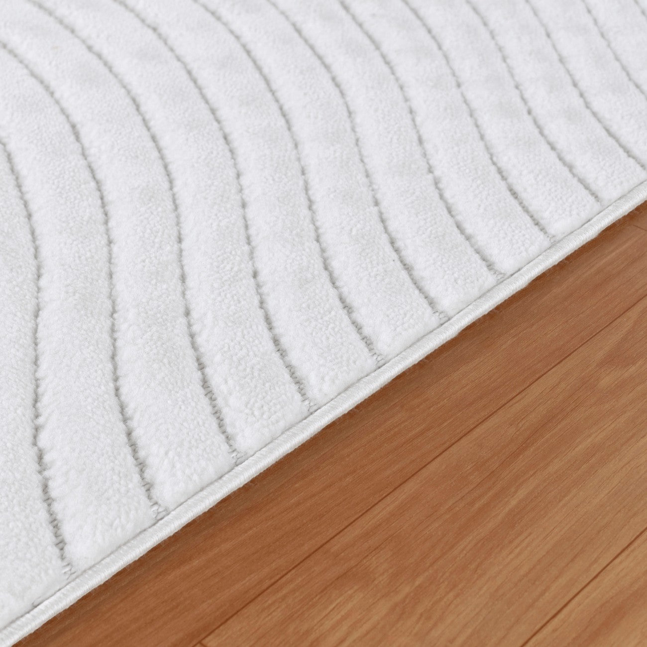 AYUMI Indoor & Outdoor Scandi Modern White Area Rug Texture