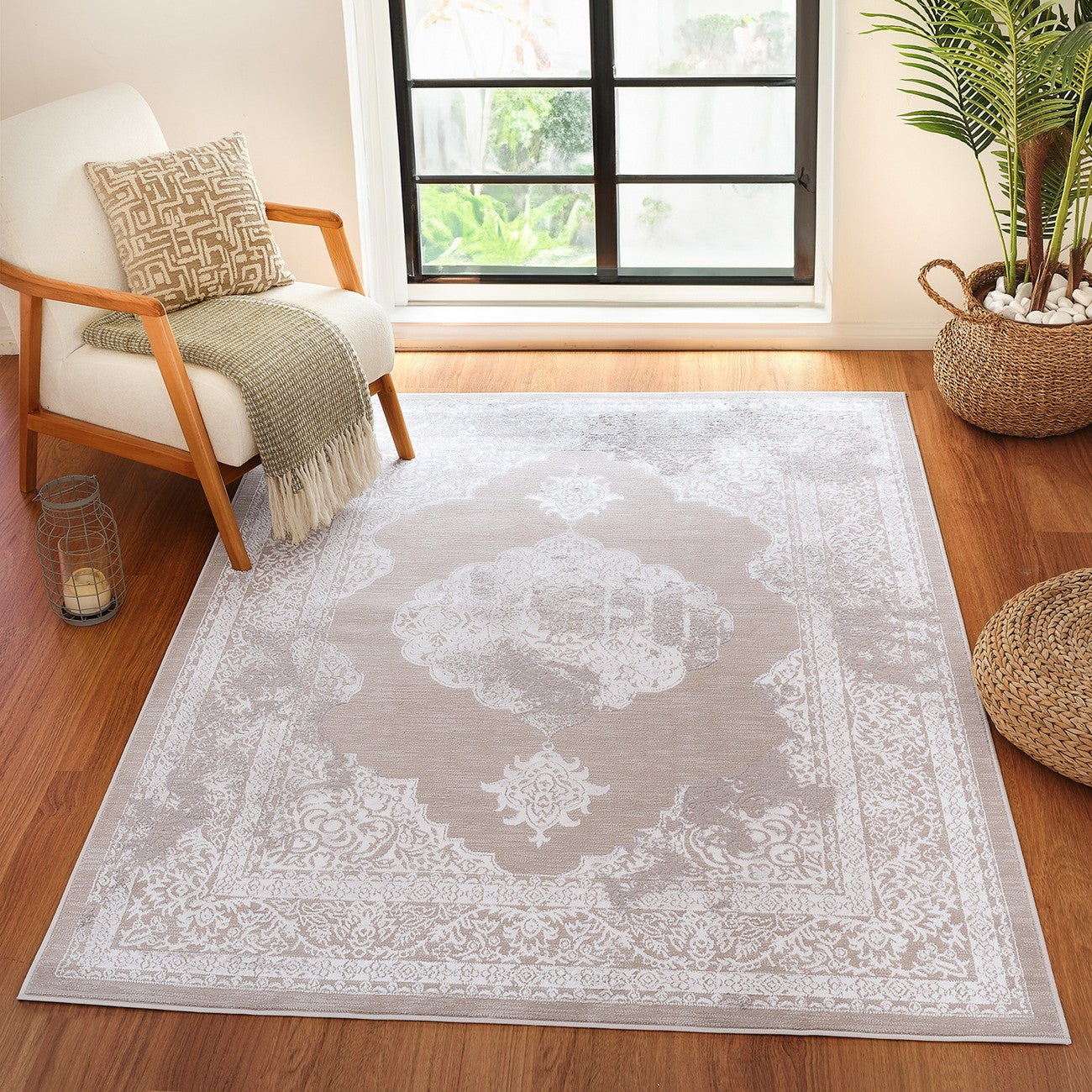 AZRA Vintage Traditional Oriental Boho Beige/White Area Rug Roomscene