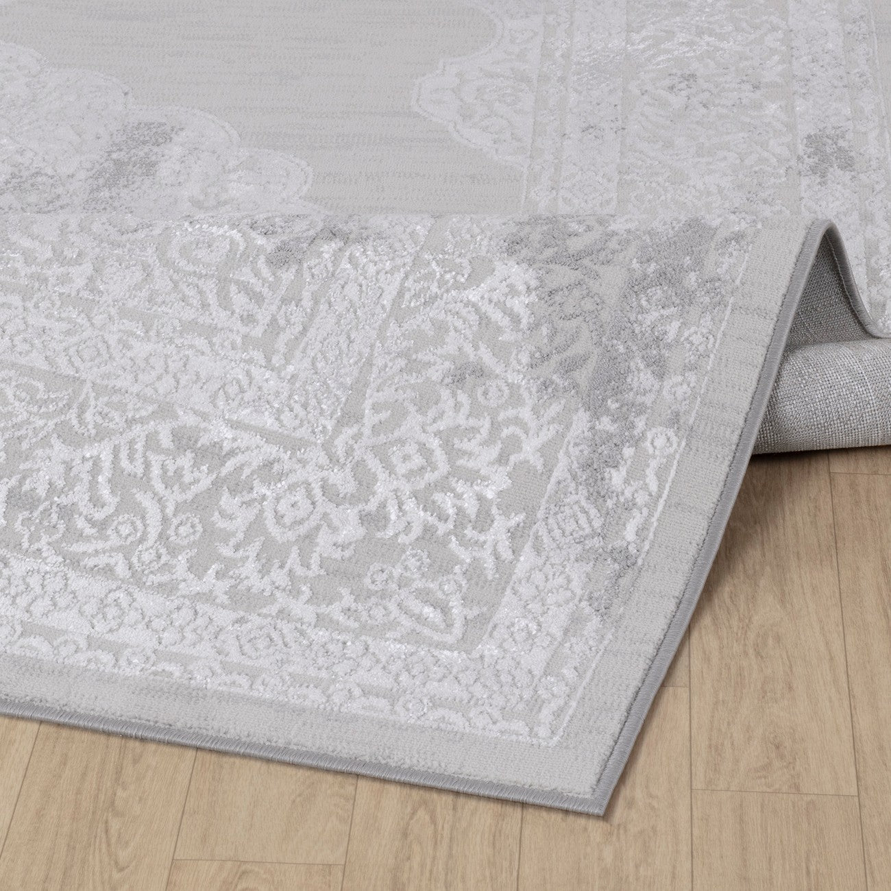 AZRA Vintage Traditional Oriental Boho White/Grey Area Rug Fold