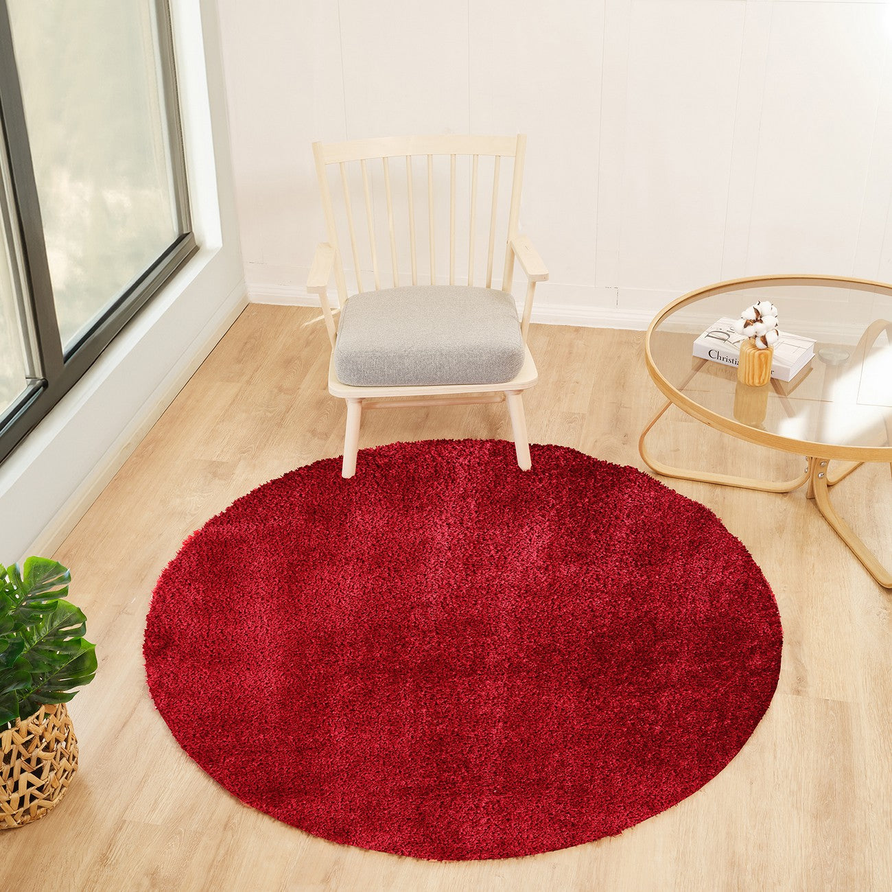 CLAIRE Round Shaggy Solid Color Plush Pile Cherry Area Rug Roomscene
