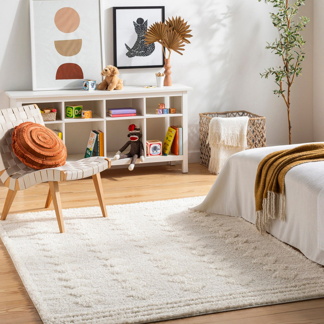 ELAHEH CREEK Shaggy Modern Plush Pile Light Grey Area Rug Roomscene