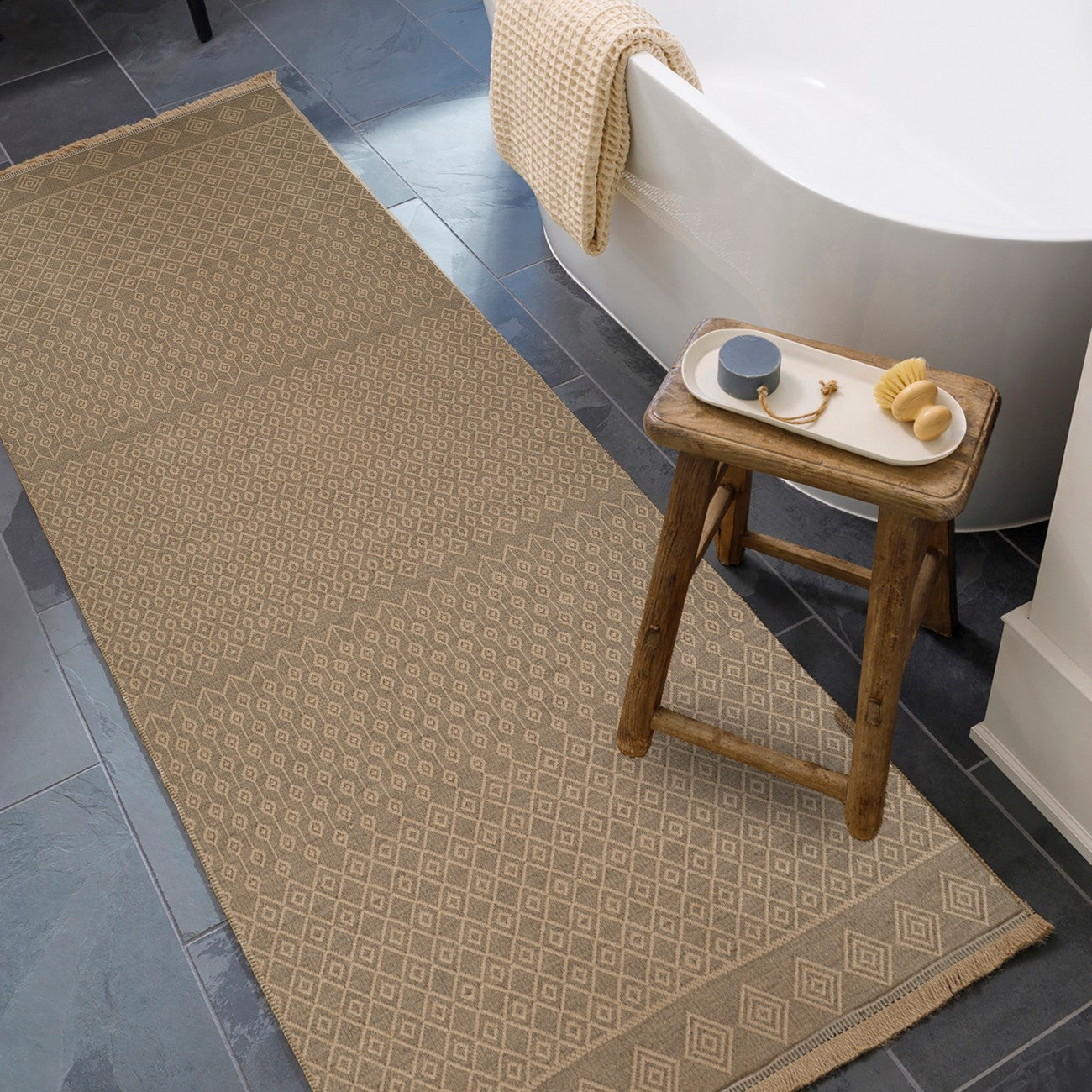 KASHVI Cottage Tan Machine Washable Jute Area Rug Roomscene