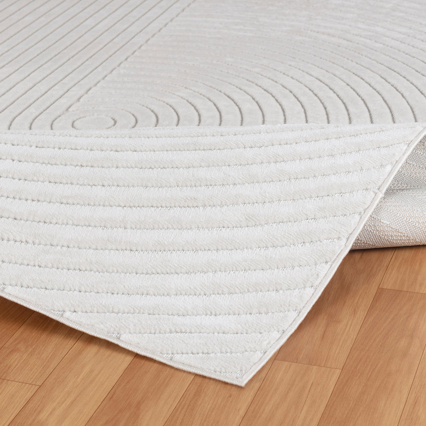 Emiko In- & Outdoor 3D High & Low Pile Textured White Rug - Image 4