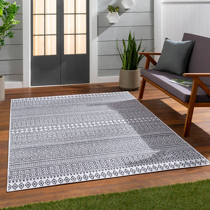 MIMI Outdoor Geometric Black Area Rug Roomscene