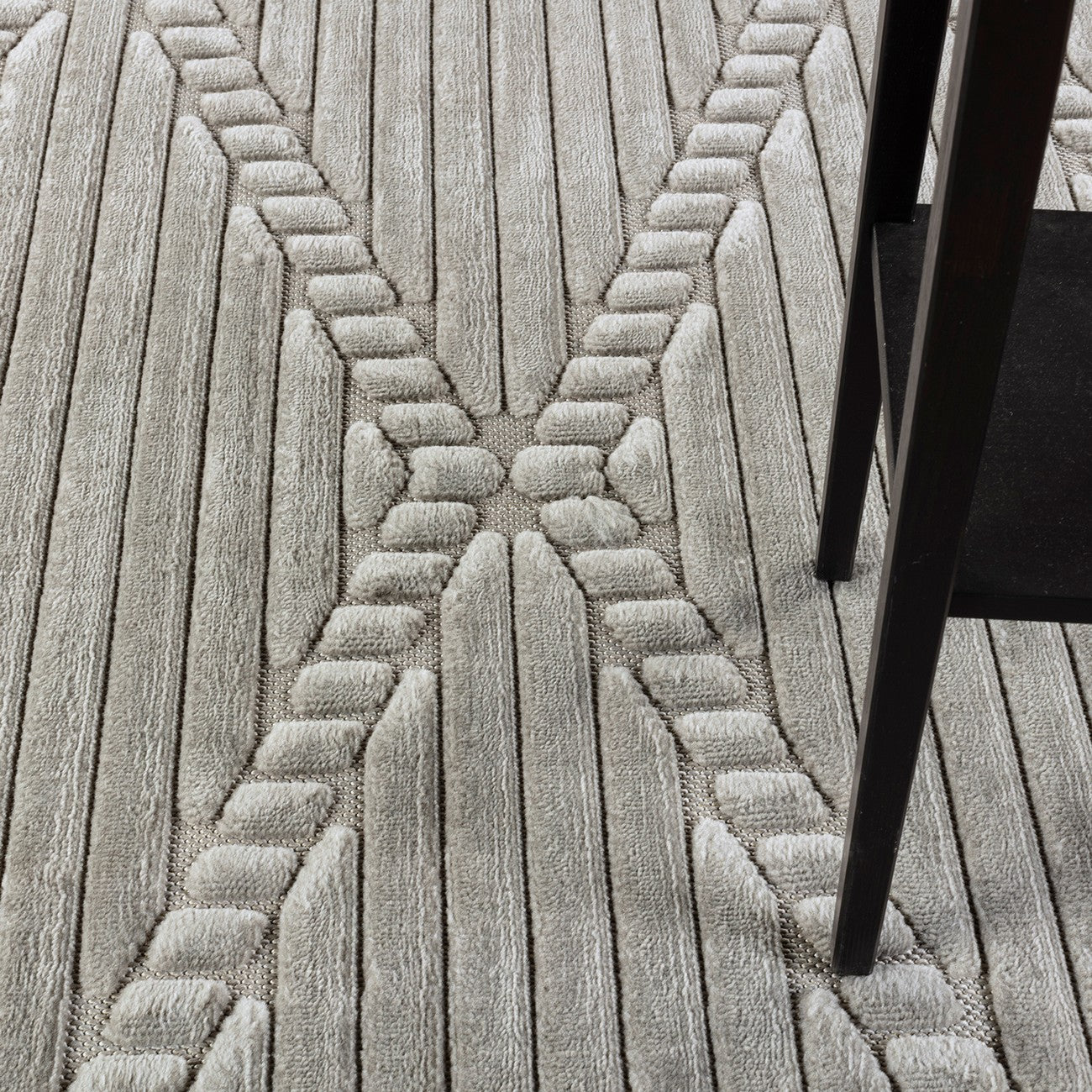 MITSUKO Indoor & Outdoor 3D High & Low Pile Textured Grey Area Rug Swatch