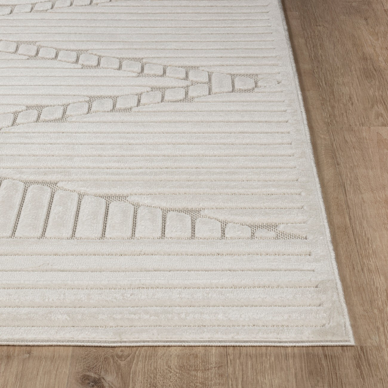 MITSUKO Indoor & Outdoor 3D High & Low Pile Textured White Area Rug Front