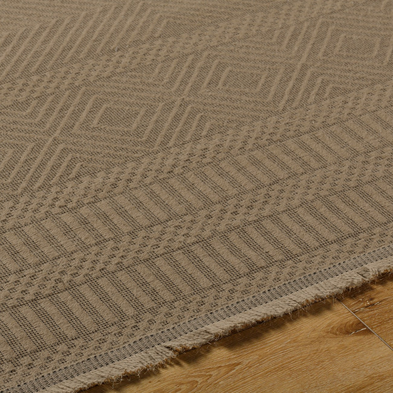 MYTHRI Cottage Tan Machine Washable Jute Area Rug Texture