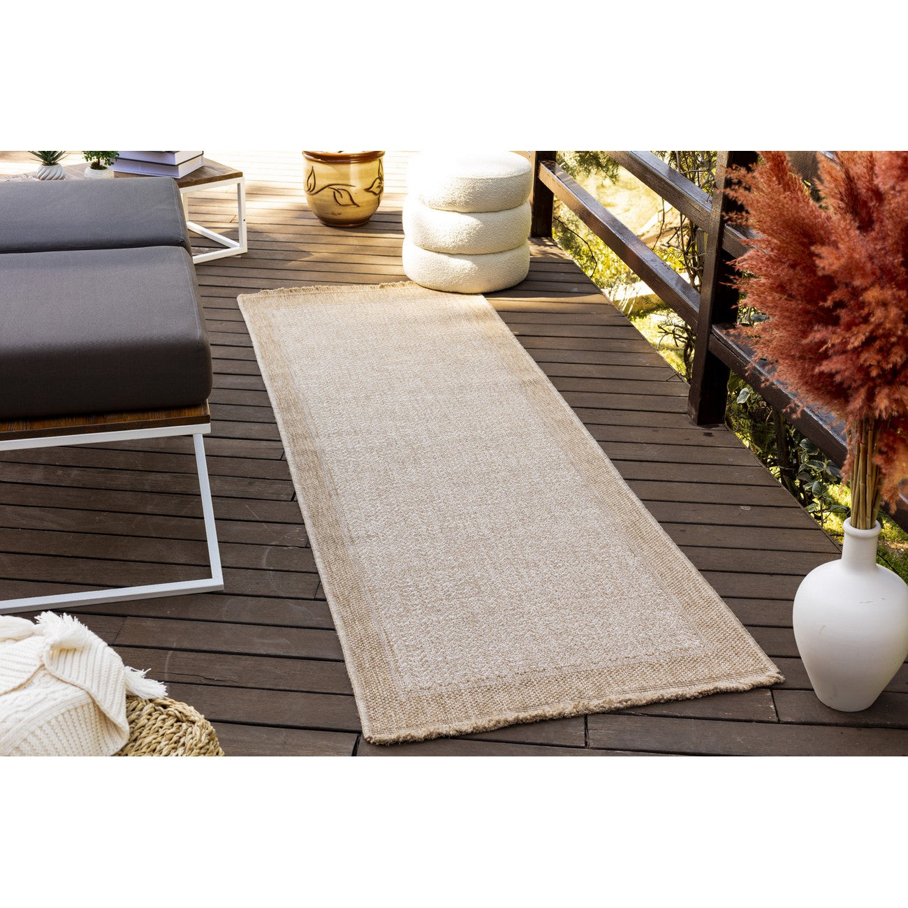 JENNY Indoor & Outdoor Cottage Jute-Look Beige/Tan Area Rug Roomscene