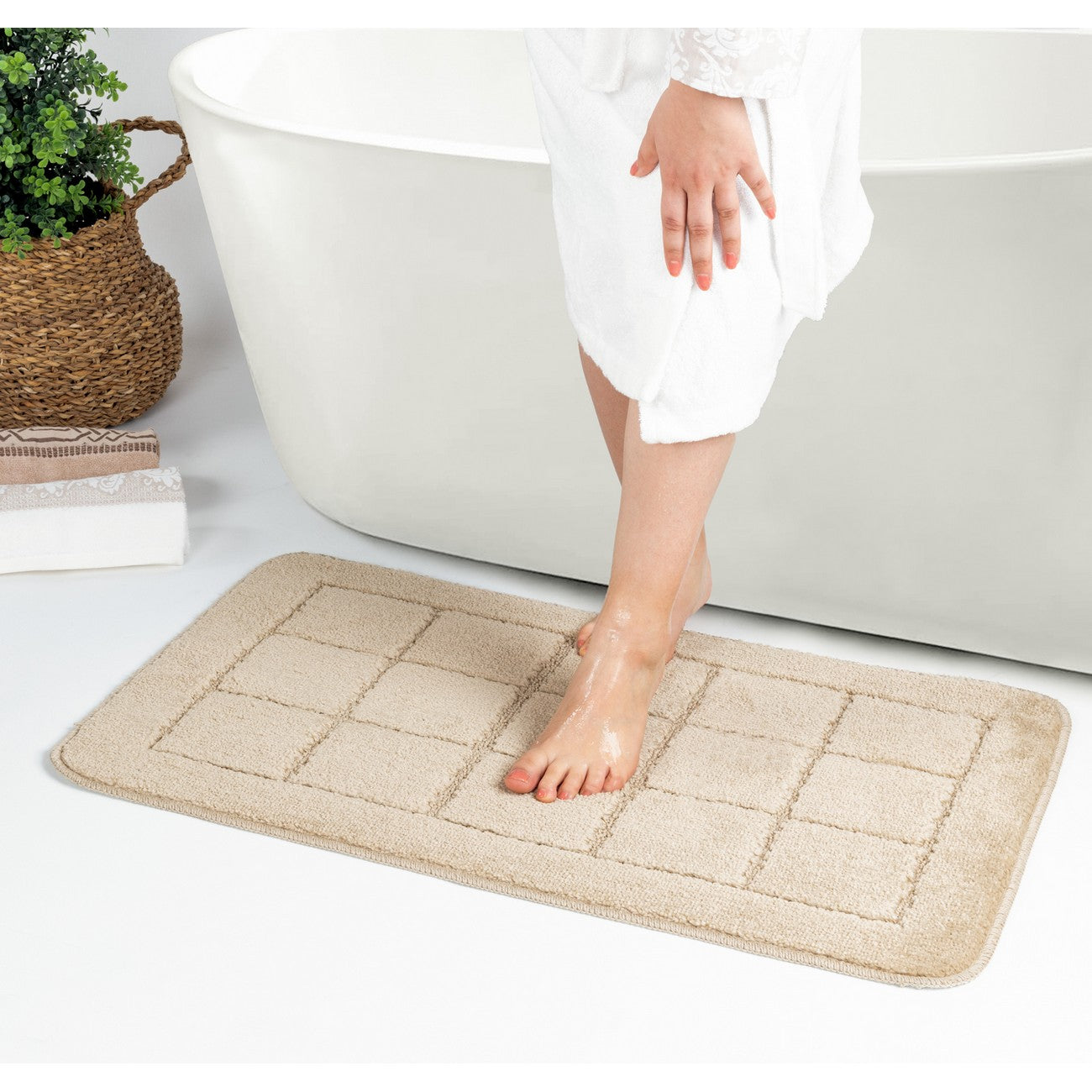NOELLE 2 Piece Machine Washable Non-Slip Beige Bathroom Rug Set Roomscene