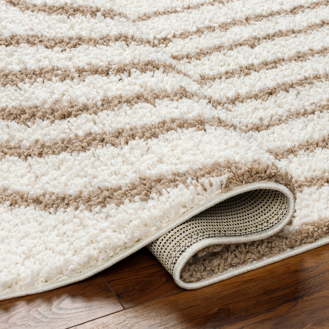 PIHU Shaggy Global Plush Pile Cream Area Rug Fold
