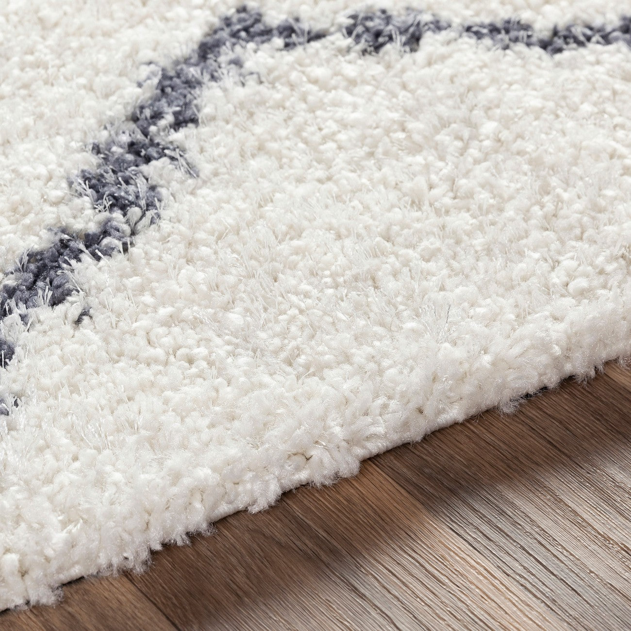 RACHEL Shaggy Geometric Plush Pile White Area Rug Texture