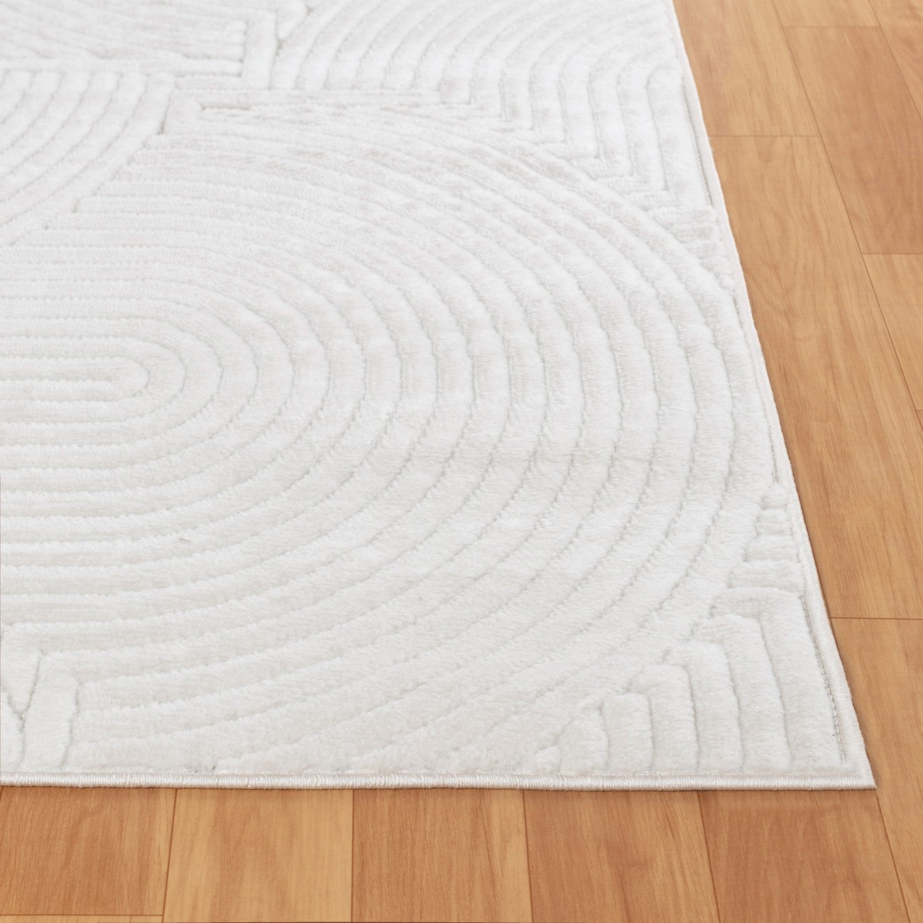 REYKO Indoor & Outdoor Scandi Modern White Area Rug Front