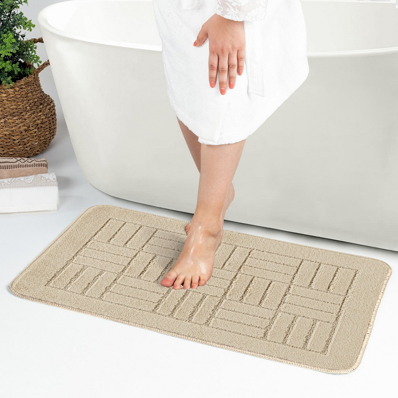 ROYAL 2 Piece Machine Washable Non-Slip Light Beige Bathroom Rug Set Roomscene