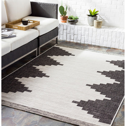 RUBAL Indoor & Outdoor Modern Black Area Rug Roomscene