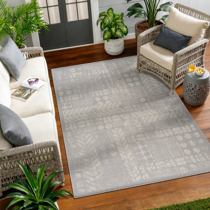 SALLY Indoor & Outdoor Modern Light Grey/Cream Area Rug Roomscene