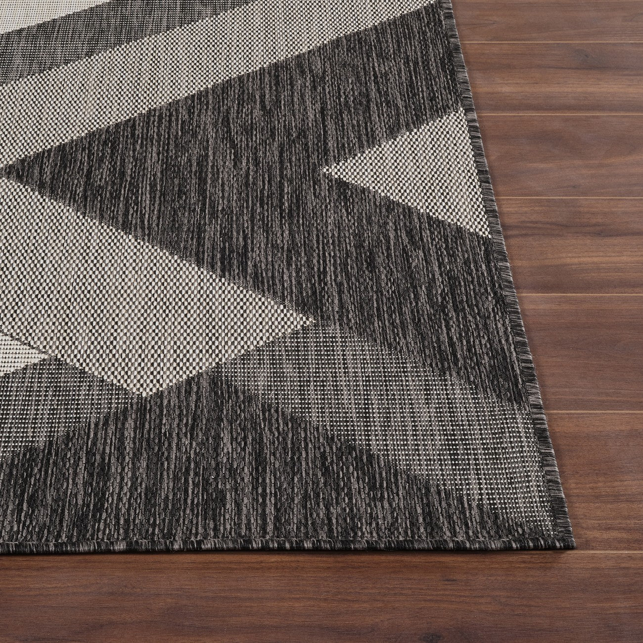 ABBY Indoor & Outdoor Modern Black/Ivory Area Rug Front