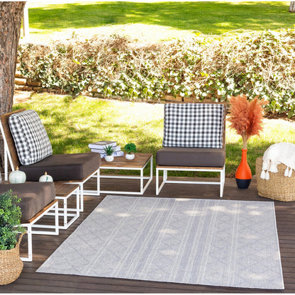 MADIE Indoor & Outdoor Global Light Grey/Cream Area Rug Roomscene