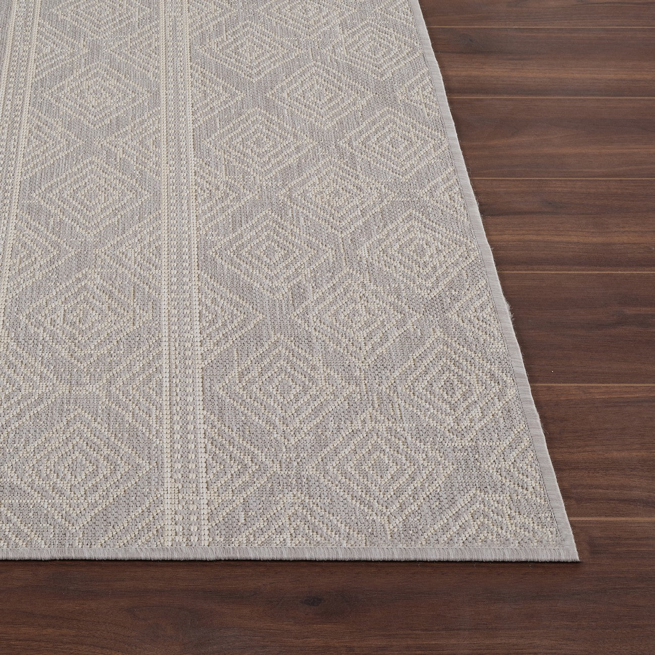 MADIE Indoor & Outdoor Global Light Grey/Cream Area Rug Front
