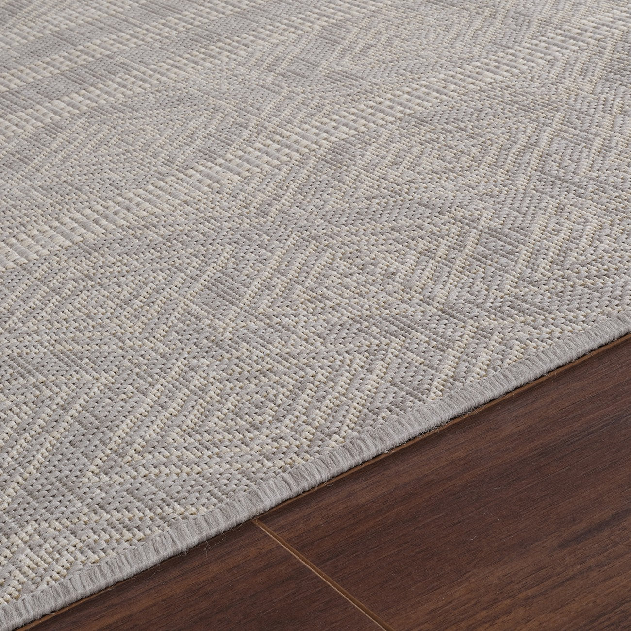 MADIE Indoor & Outdoor Global Light Grey/Cream Area Rug Texture