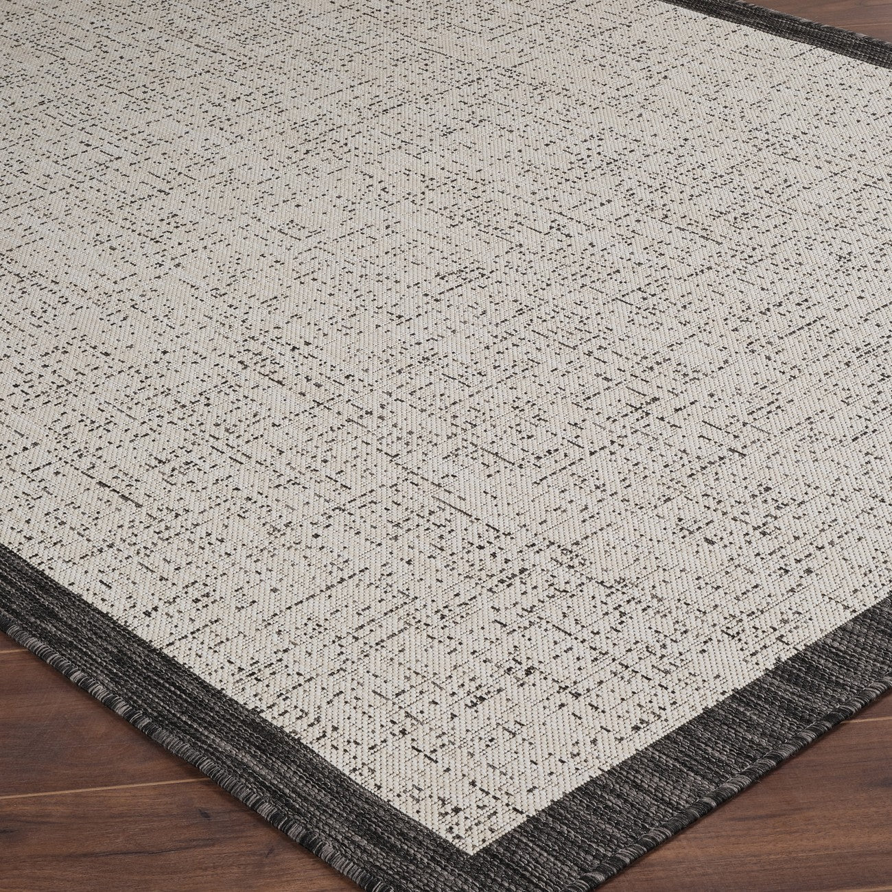 JODY Indoor & Outdoor Modern Black/Ivory Area Rug Corner