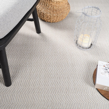 TONIE Indoor & Outdoor Modern Light Grey/Ivory Area Rug Swatch