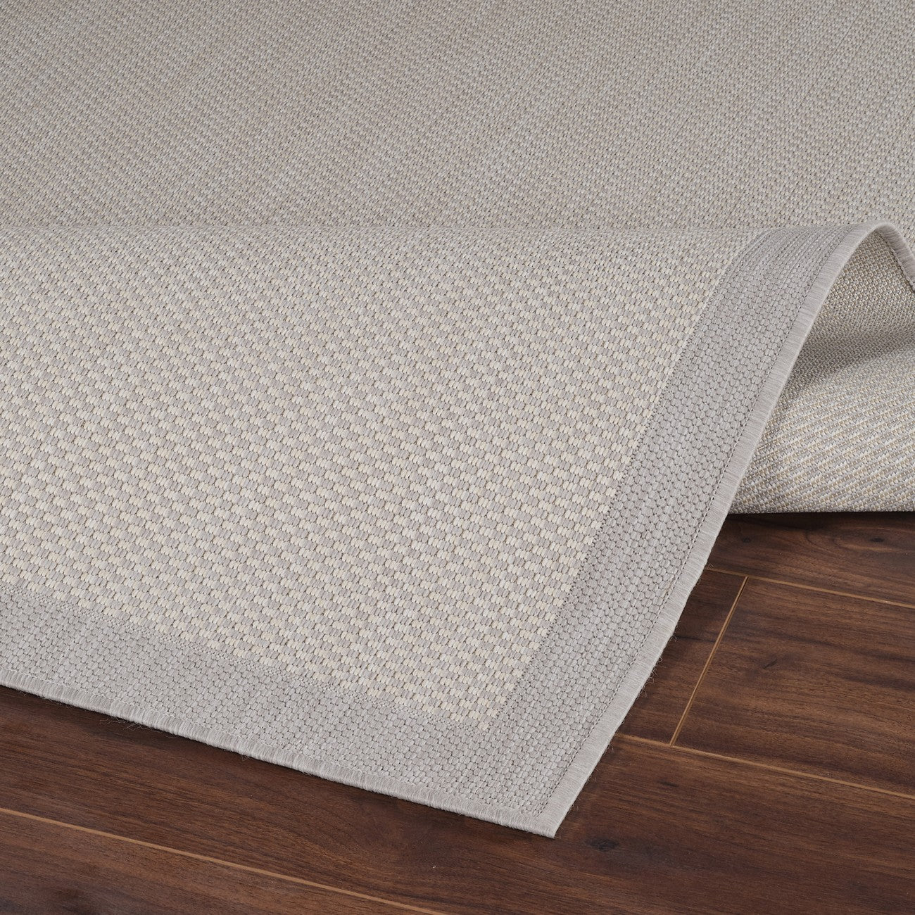 KACEY Indoor & Outdoor Modern Light Grey/Cream Area Rug Fold