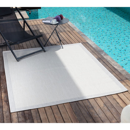 KACEY Indoor & Outdoor Modern Light Grey/Cream Area Rug Roomscene
