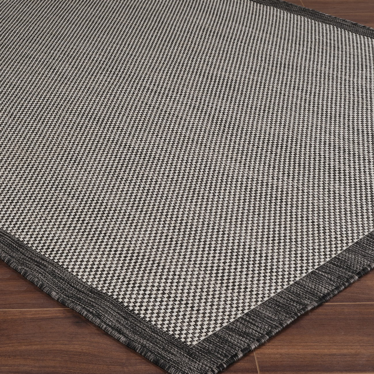 KACEY Indoor & Outdoor Modern Black/Cream Area Rug Corner