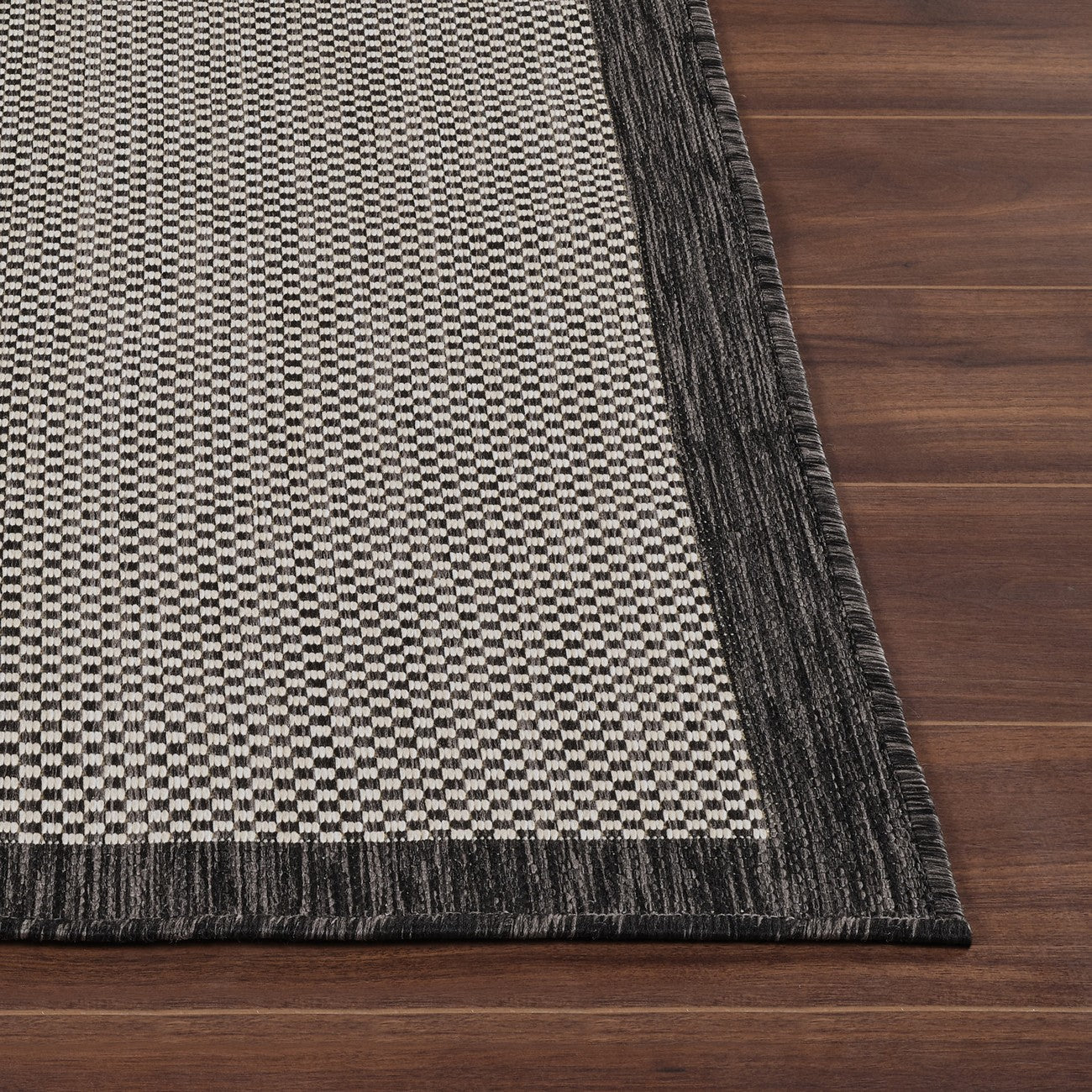 KACEY Indoor & Outdoor Modern Black/Cream Area Rug Front
