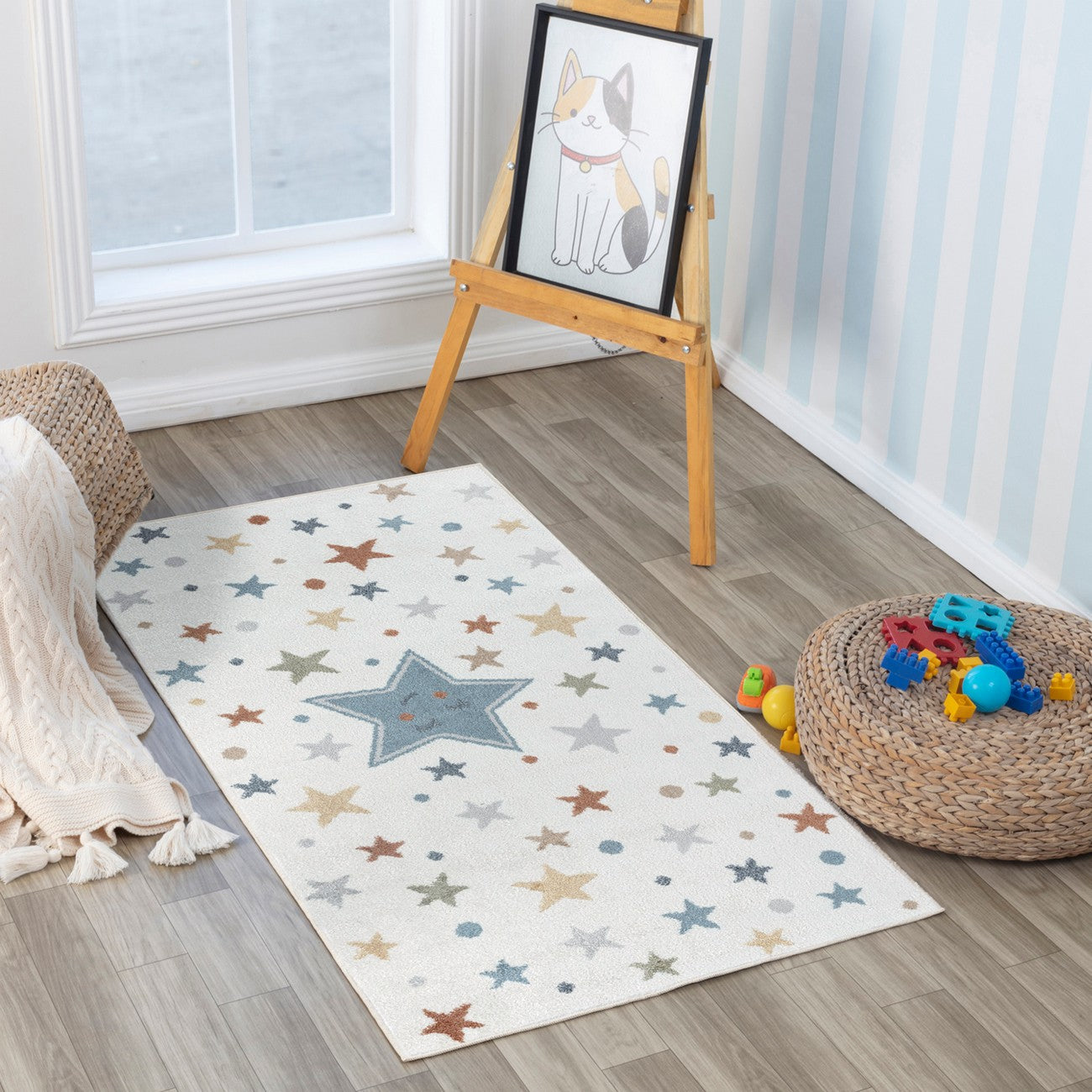 SUPERMAMA Machine Washable Multicolour/Blue Kids Room Rug Roomscene