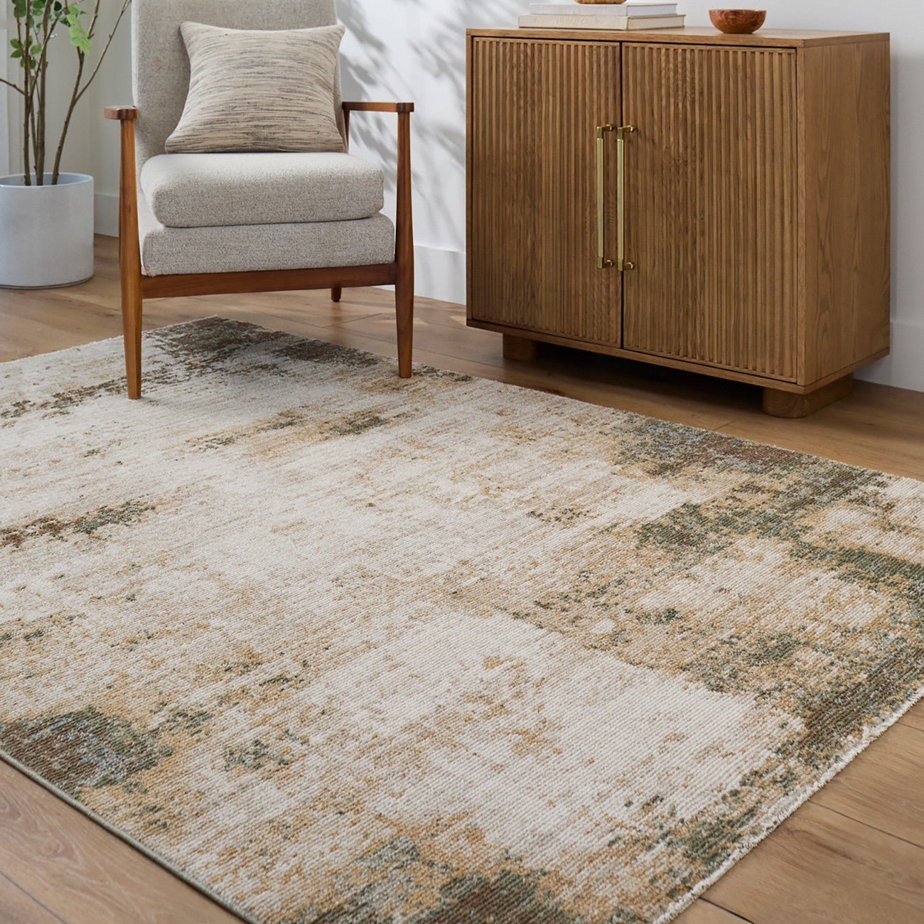 TALI Galey Alix x Livabliss Abstract Modern Marble Brown/Cream Area Rug Roomscene