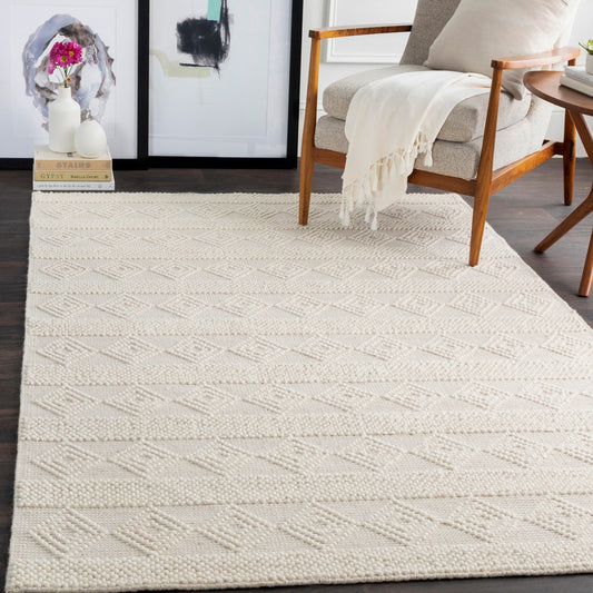 TARINI Hand-Woven Cottage Wool White Area Rug Roomscene