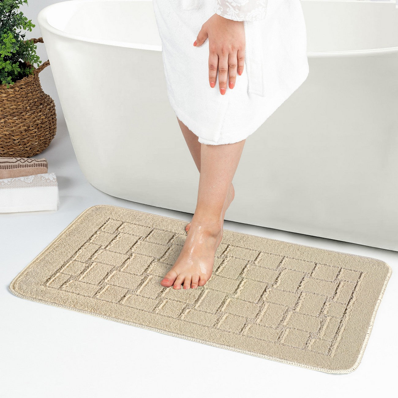 TEGAN 2 Piece Machine Washable Non-Slip Light Beige Bathroom Rug Set Roomscene