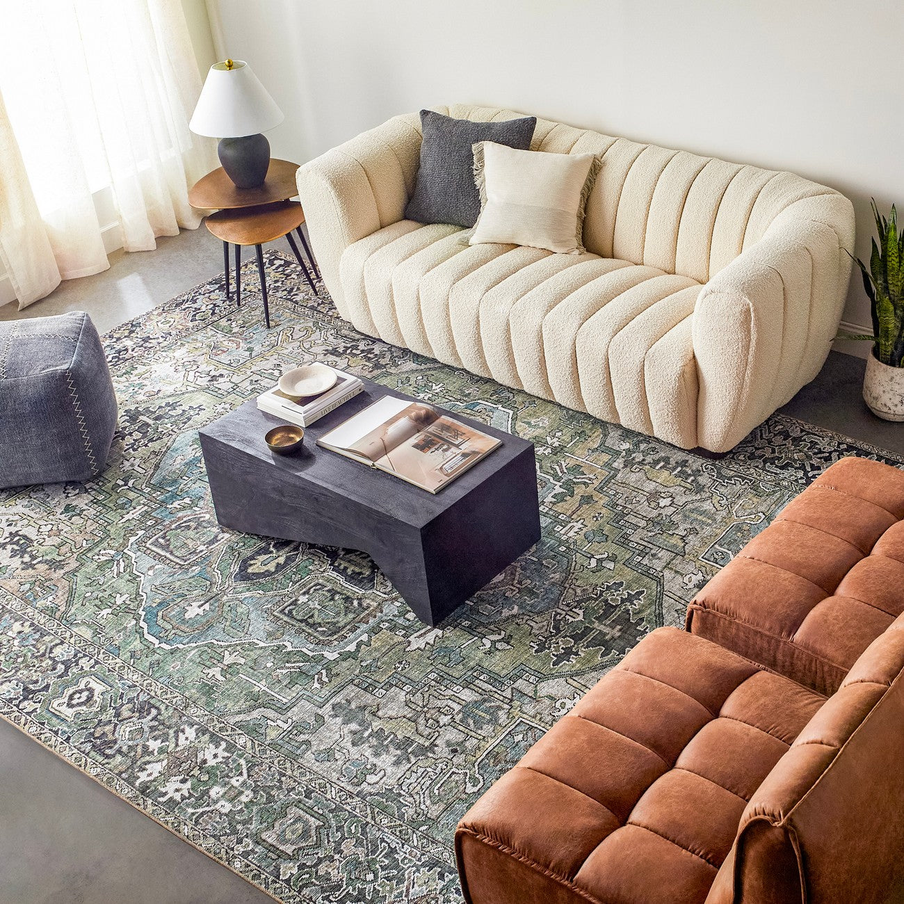 VIORRICA Vintage Oriental Boho Dark Green Area Rug Roomscene