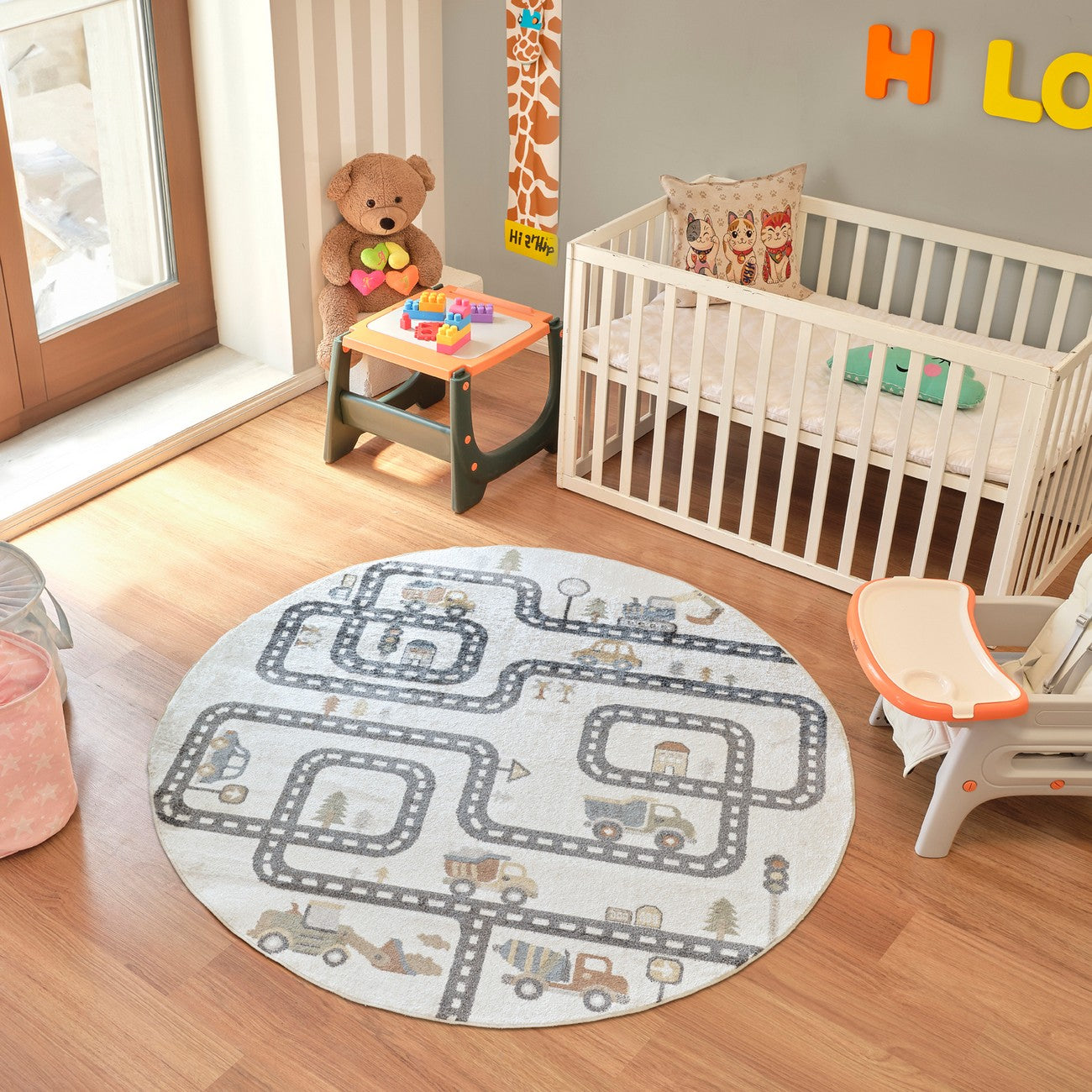 VROOMVILLE City Road Rug - Machine Washable Beige/Grey Kids Room Rug Roomscene