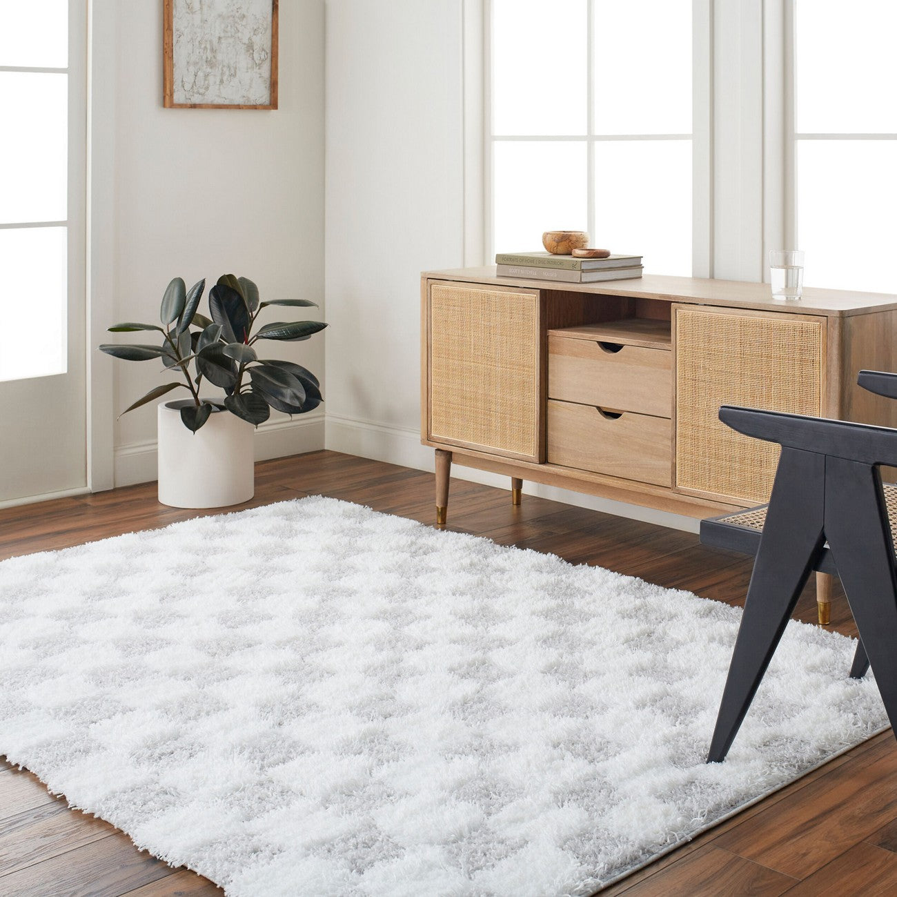 WILLA Shaggy Modern Plush Pile Light Grey Checkered Area Rug Roomscene