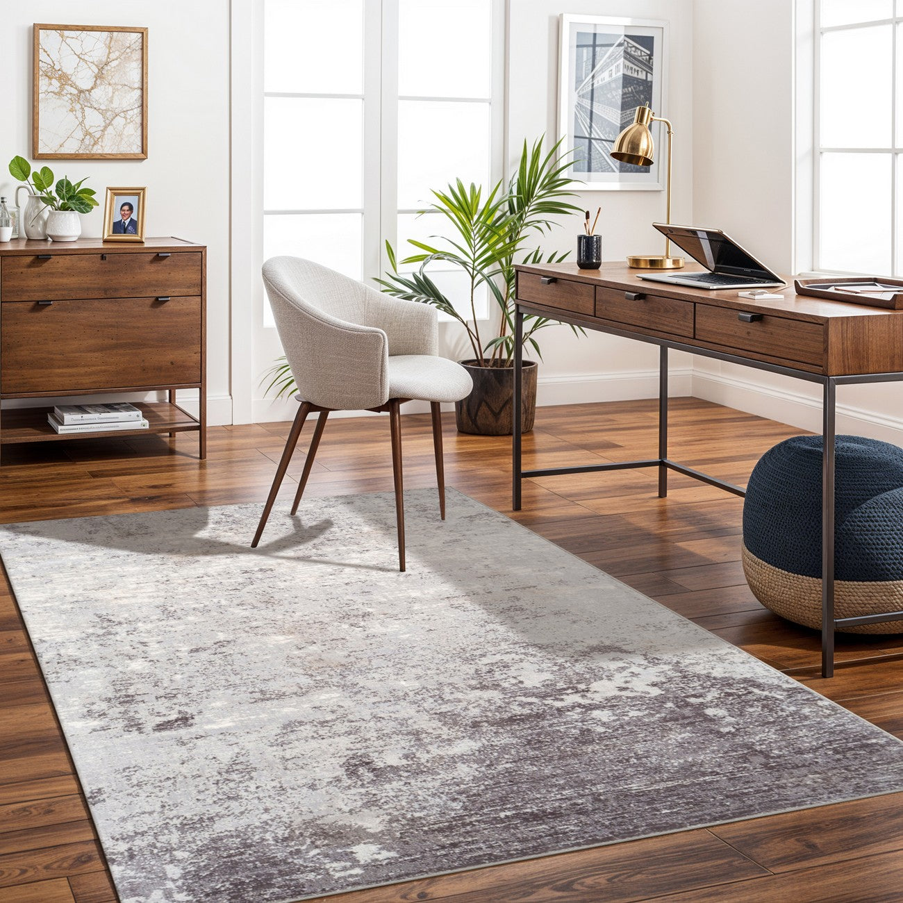 FIONA ROBERT Abstract Modern Marble Silver Grey Area Rug Roomscene