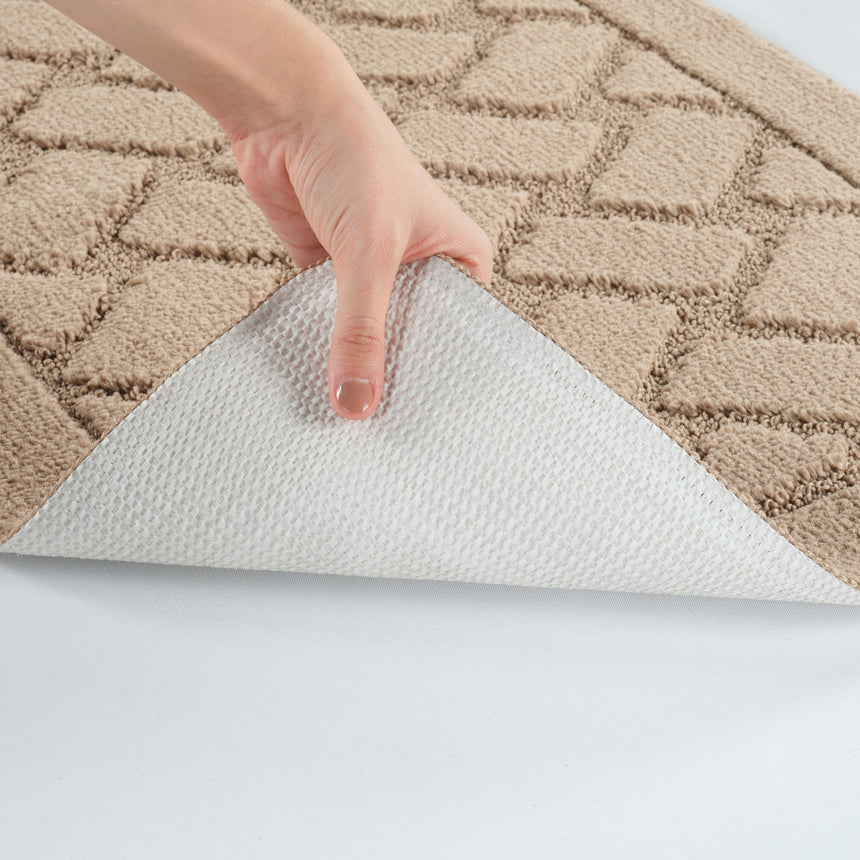 Nilah 2-Piece Machine Washable Non-Slip Brown Bathroom Rug Set